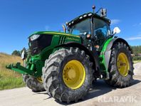 Traktor John Deere 6210R