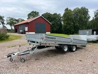 Nugent Tiltbed 4920 med lämmar och ramp