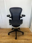 Herman Miller Aeron Kontorsstol Blå