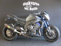 Yamaha Fz8-N Fint skick 1000mil Nya däck