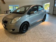 Toyota Yaris  1.3 VVT-i ny besiktad