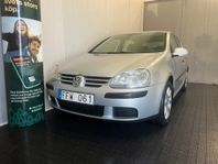 Volkswagen Golf 5-DÖRRAR 1.6 EURO 4 102HK|NYBES|KAMREMBYTT|