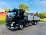 Volvo FM330 4x2 Euro6 Kranbil Bakgavellyft Brädgårdsbil