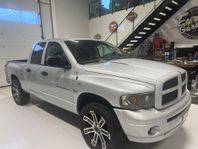 Dodge RAM 1500 Quad Cab 5.7 V8 HEMI 350hk