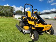 Åkgräsklippare Cub Cadet Tank SZ commercial