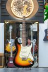 1965 Fender Stratocaster sunburst