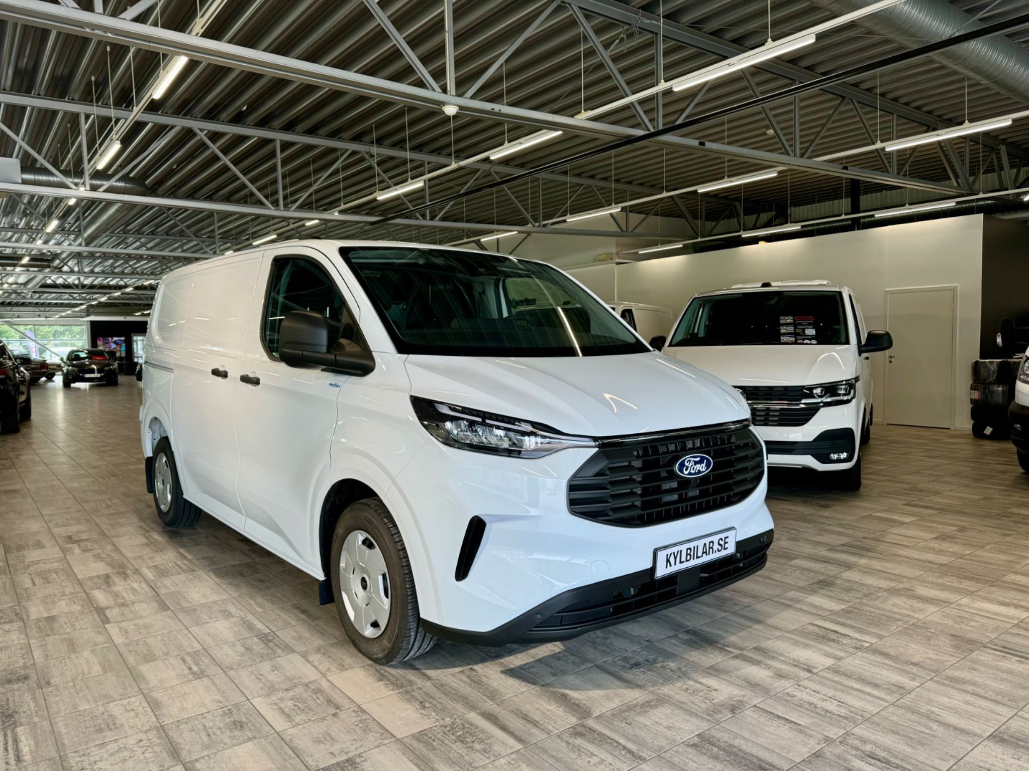 Ford Transit Custom 280 2.0 EcoBlue SelectShift, 136hp, 2024