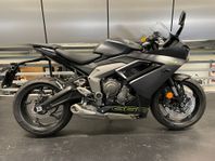 Triumph Daytona 660 Demokampanj 47mil