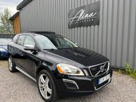 Volvo XC60 D5 AWD 205hk Momentum R-Design Pano Drag Kamera