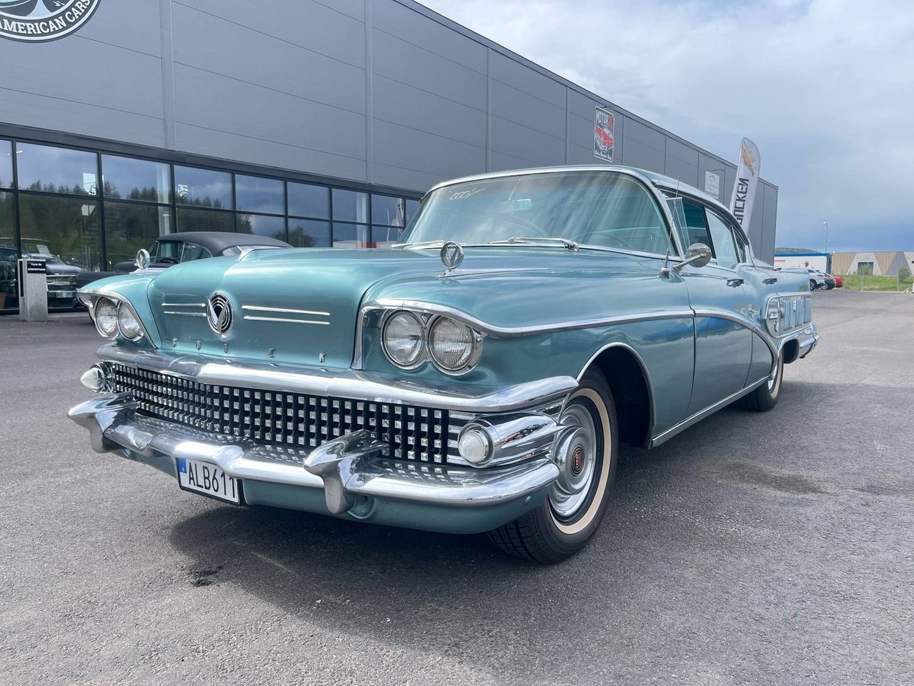 Buick Limited Hardtop Riviera...