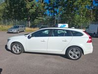 Volvo V60 D6 Plug-in Hybrid AWD Geartronic Momentum Euro 5