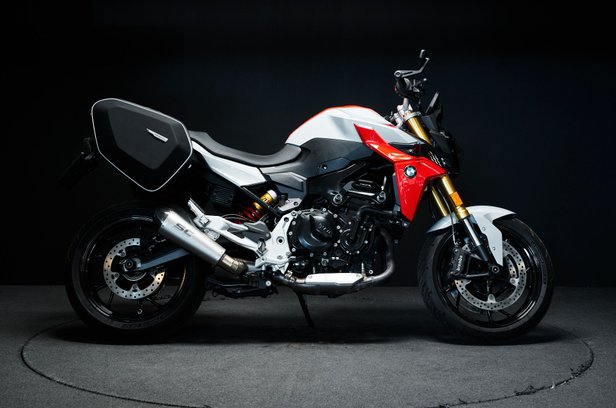 bmw f 900 r sport