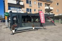 Restaurang med AAA-läge i Rimbo Torg till salu