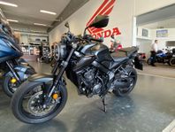 Honda CB650R Black Edition ( Reserverad)