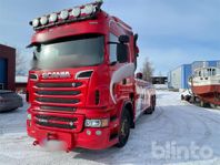 Tungbärgare SCANIA R560 6x4 med utrustning