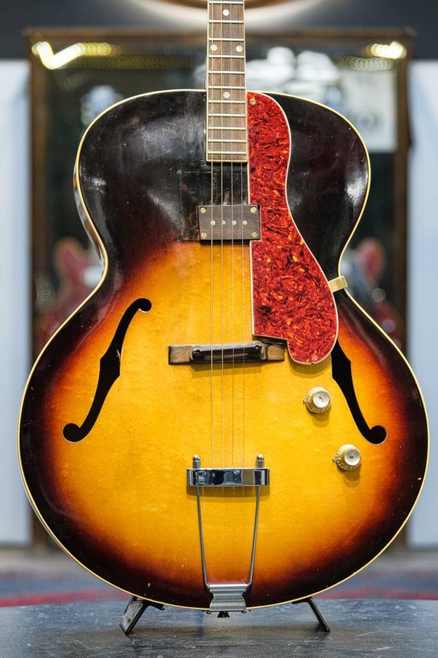 1970 Gibson ETG-150 Tenor Gui...