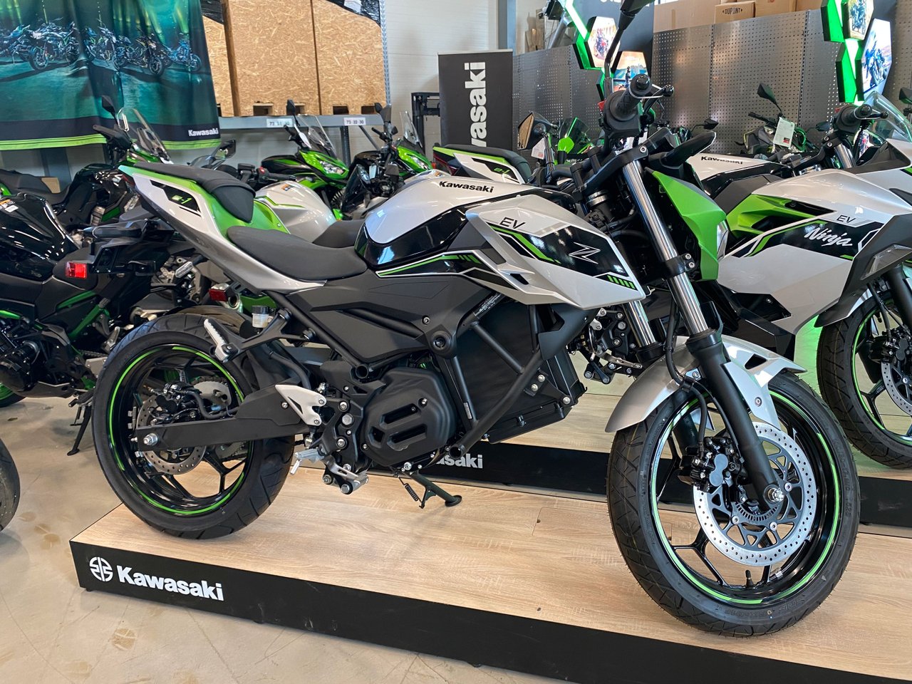Kawasaki Z E-1 "för omgående ...