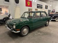 Triumph 1300 Saloon Svensksåld endast 6700mil