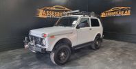 Lada Niva 4x4 3-dörrars 1.7 i 4x4 Euro 5 Ny besiktigad