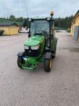 John Deere 3039R