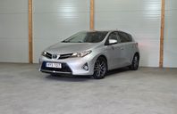 Toyota Auris Hybrid e-CVT Kamera Värmare | 12 Mån Garanti