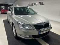 Skoda Octavia Kombi 1.4 TSI Elegance /DSG/Drag/Välvårdad