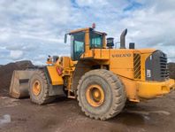 Volvo L 220 F