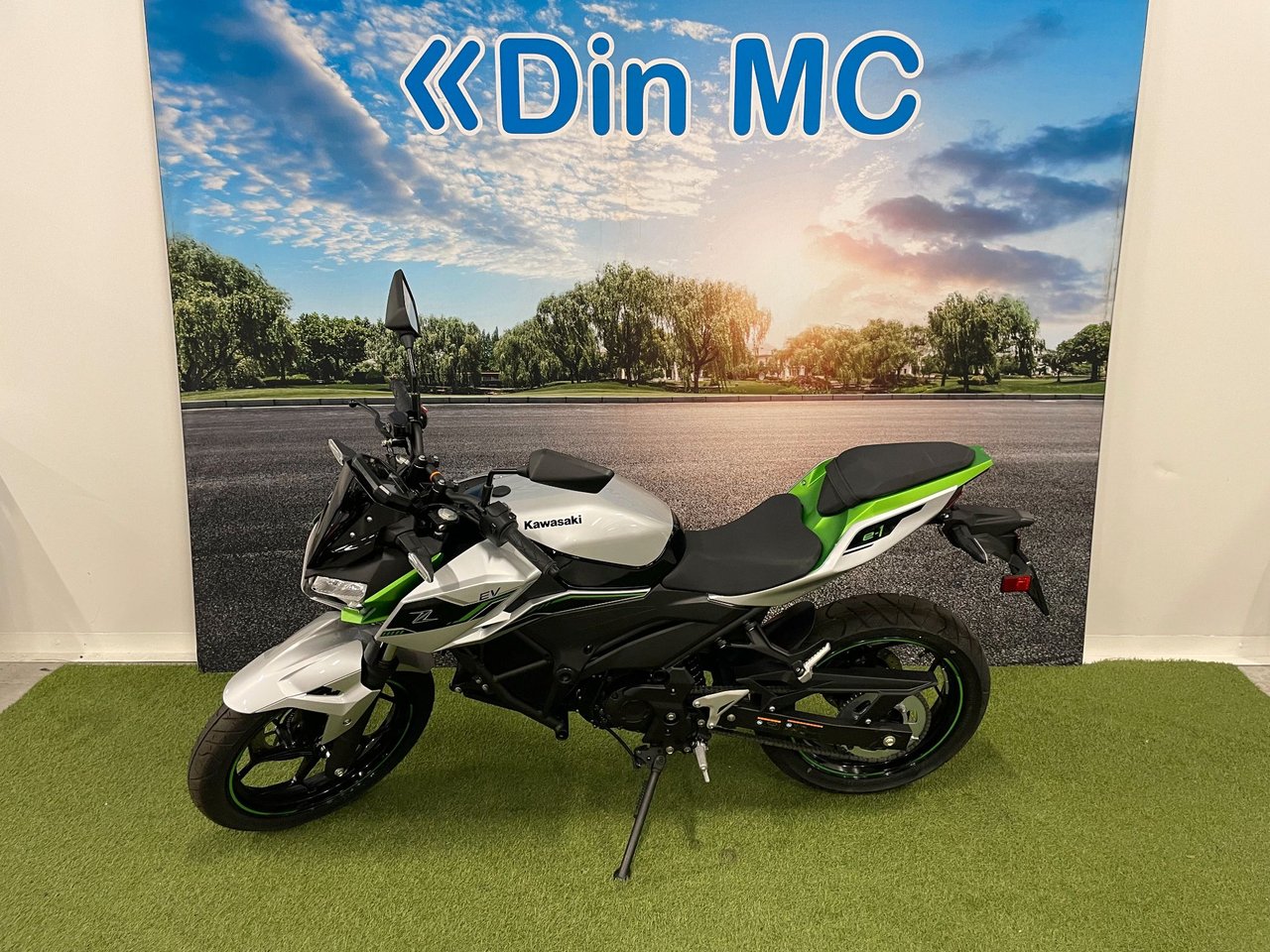 Kawasaki Z E-1 Demo