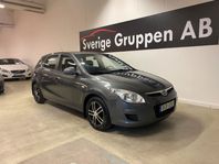 Hyundai i30 1.4 Euro 4 Ny Servad M-Värme