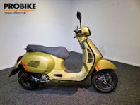 Piaggio Vespa GTS 300 HPE SuperSport