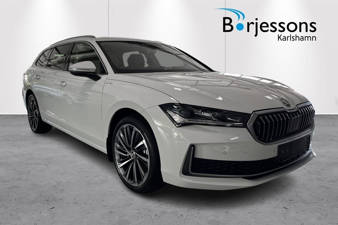 Škoda Superb iV Combi DSG Sekventiell, 204hk, 2024