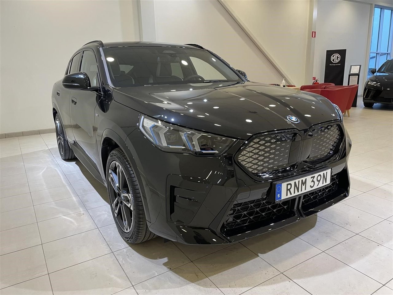 For sale - BMW iX2 xDrive30, 306hp, 2024 for sale at Holmgrens Bil ...