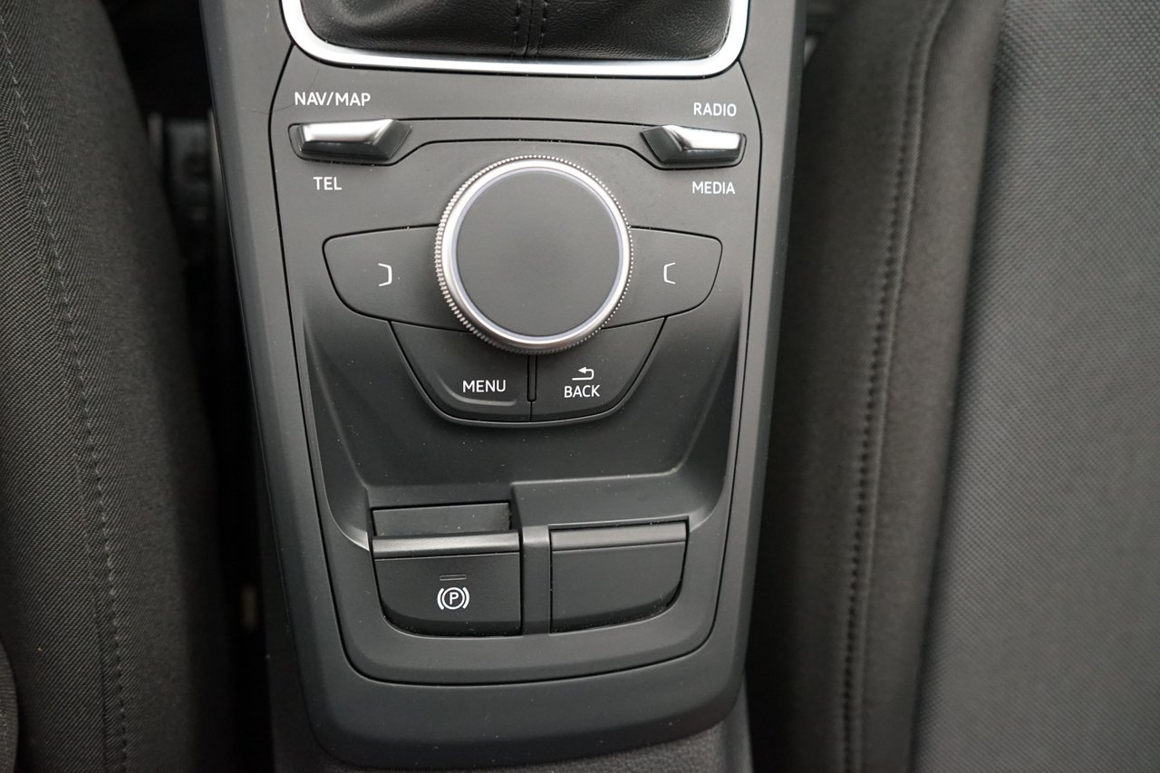 For sale Audi Q2 1.4 TFSI COD Manual, 150hp, 2017 for sale at Bilia