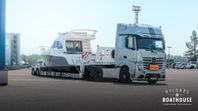 Mercedes-Benz Actros | Pavelli trailer