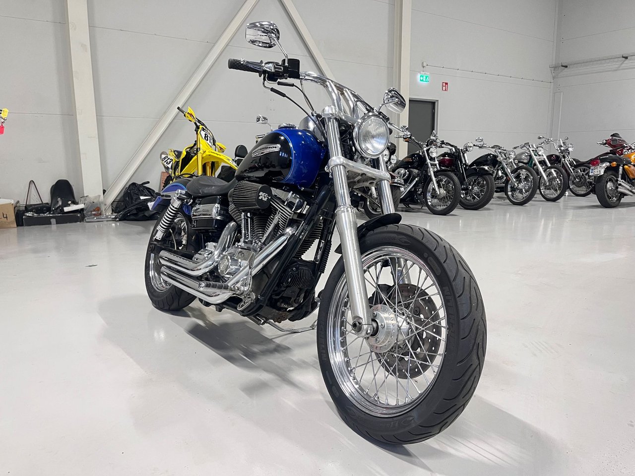 Harley-Davidson Super Glide C...