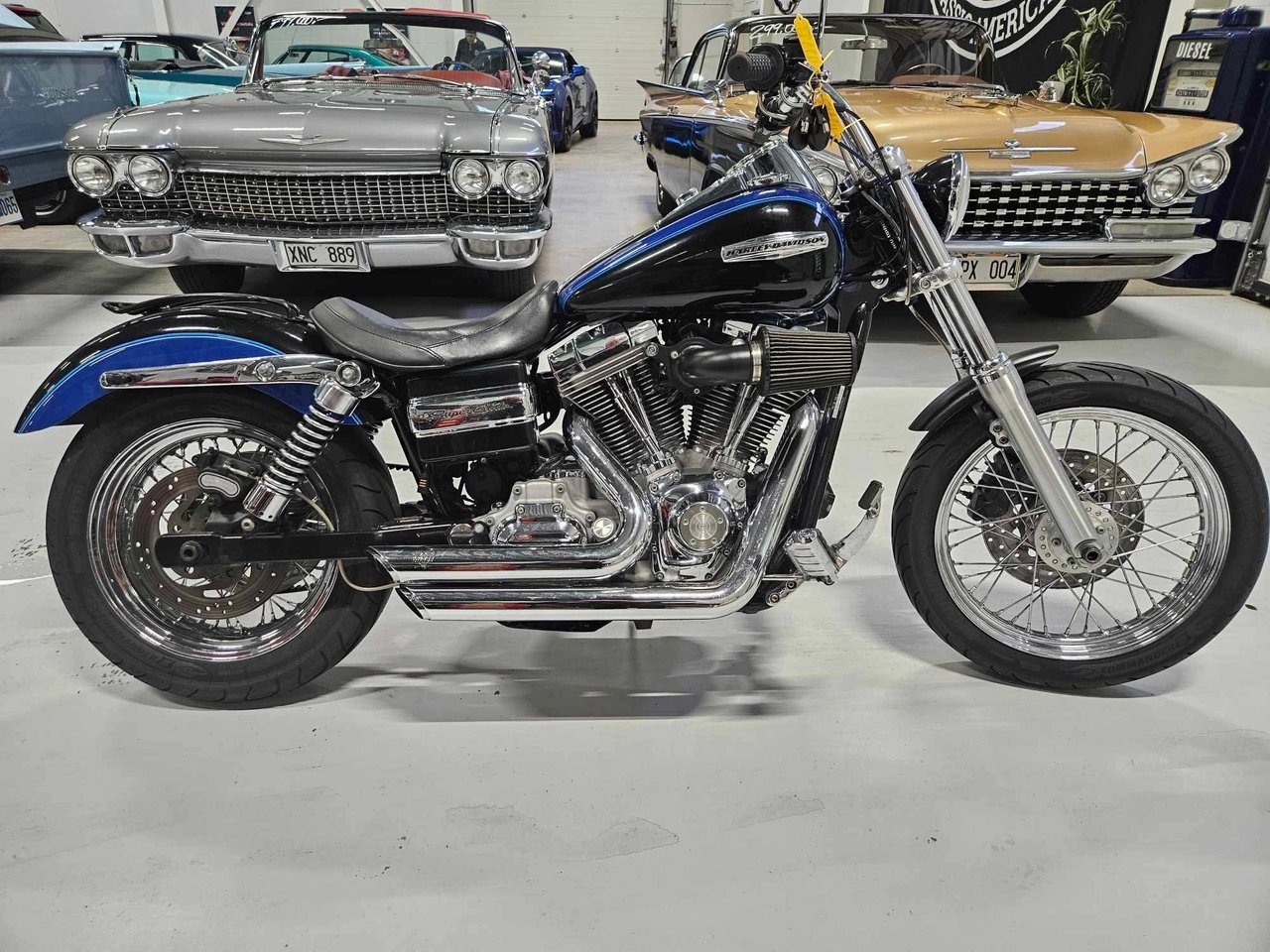 Harley-Davidson Super Glide C...