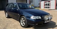 Volvo V70 2.5 T AWD 7700MIL**  1 ÄGARE SEDAN NY //Dragkrok