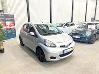 Toyota Aygo 1.0 VVT-i (Årsskatt 360kr) Servad Besiktad 68hk