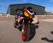 Aprilia Tuono V4 Factory 1100