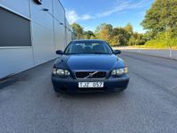 Volvo S60 2.4   Nybesiktad  825kr/24mån Räntefritt