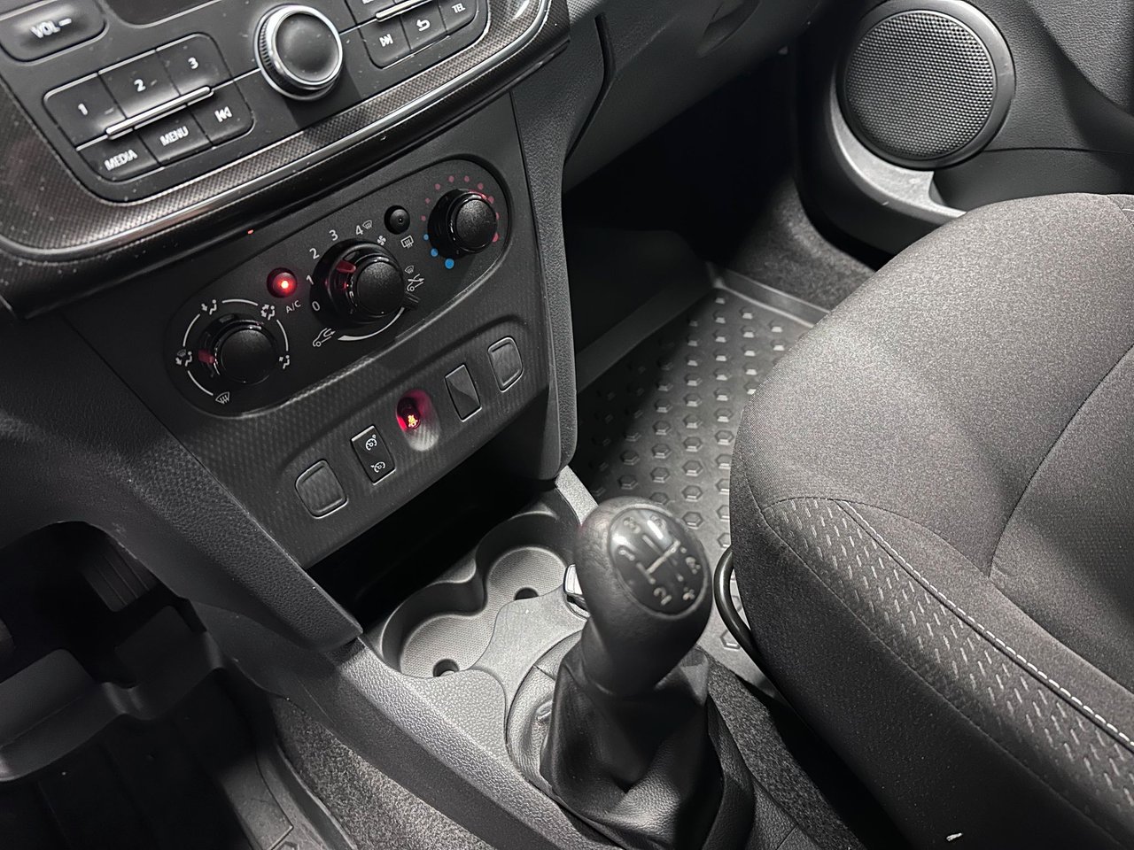 For sale Dacia Sandero 0.9 TCe Manual, 90hp, 2020 for sale at