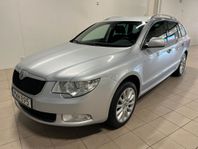 Skoda Superb Kombi 2.0 TDI 4x4 Drag V-Däck Nytt Svänghjul