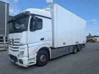 Skåpbil Mercedes Benz Actros 6X2 Med Bakgavellyft