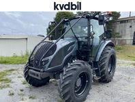 VALTRA A94 Traktor (skogsutrustad)