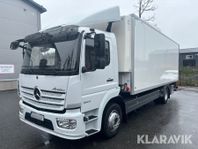 Lastbil Mercedes-Benz Atego 1524 med salaskåp