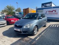 Skoda Fabia 1.2 69hk NYSERVAD NYBESIKTAD SoV-hjul M-värmare