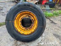 Entreprenaddäck Volvo L50, 600/55-26.5 4 st