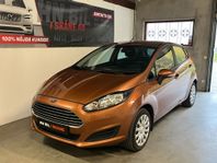 Ford Fiesta 5-dörrar  //Ny besiktigad// Lågmil//