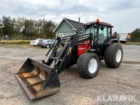 Traktor Valtra Valmet 700-4 med frontlastare