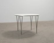 Fritz Hansen Supercirkel matbord vit